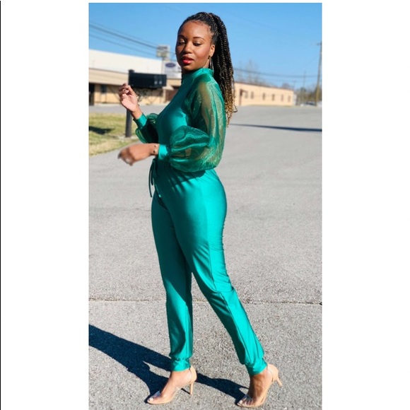 Two Piece Set - Picture 4 of 4